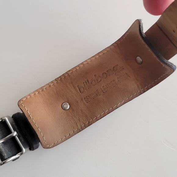 Vintage Watches Billabong Cuff Watch Rectangular Dial Leather Strap 2000s Surf main image 9